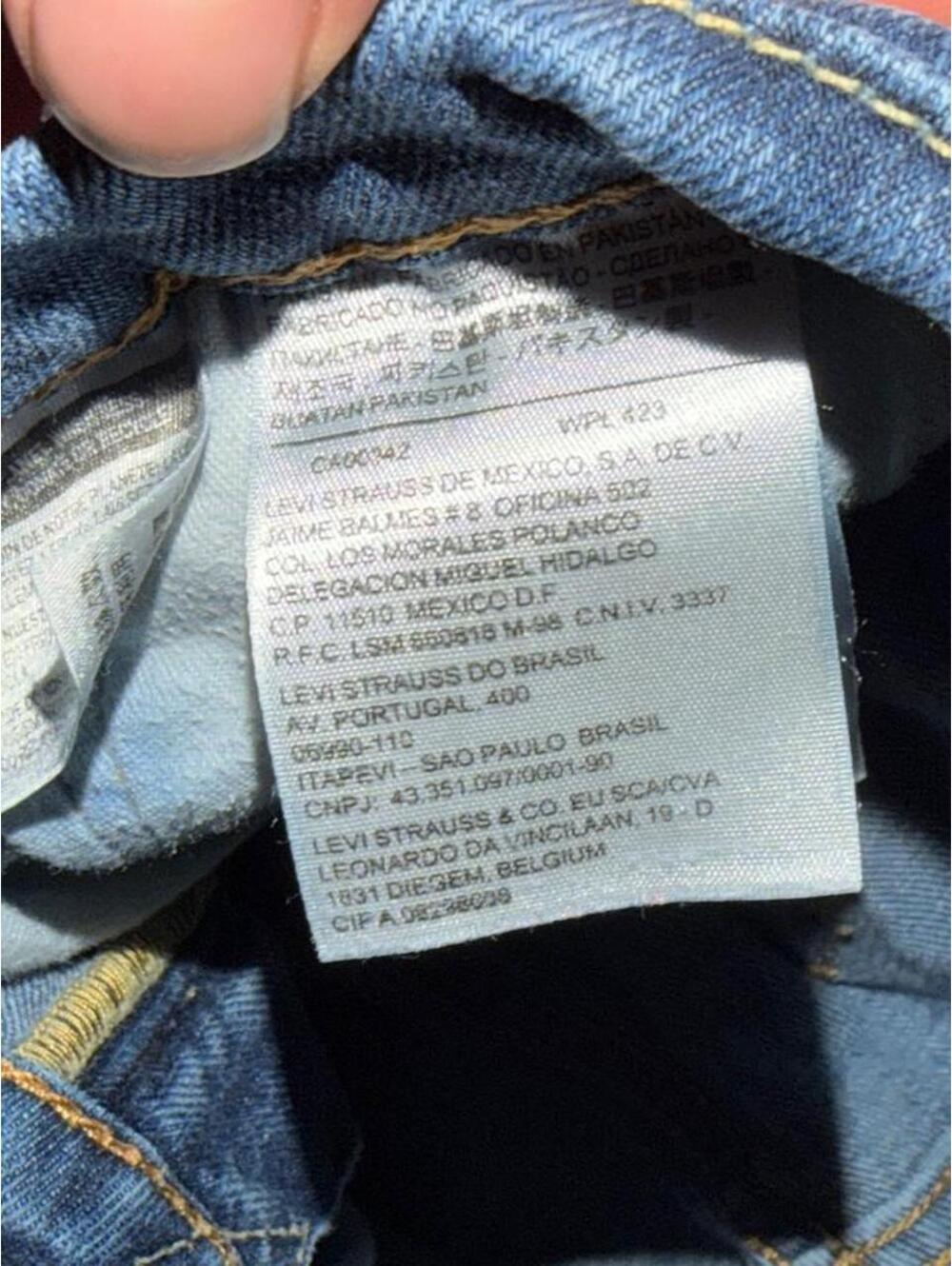 Levi's 505 leather patch blue jeans collectors item - Picture 4 of 5